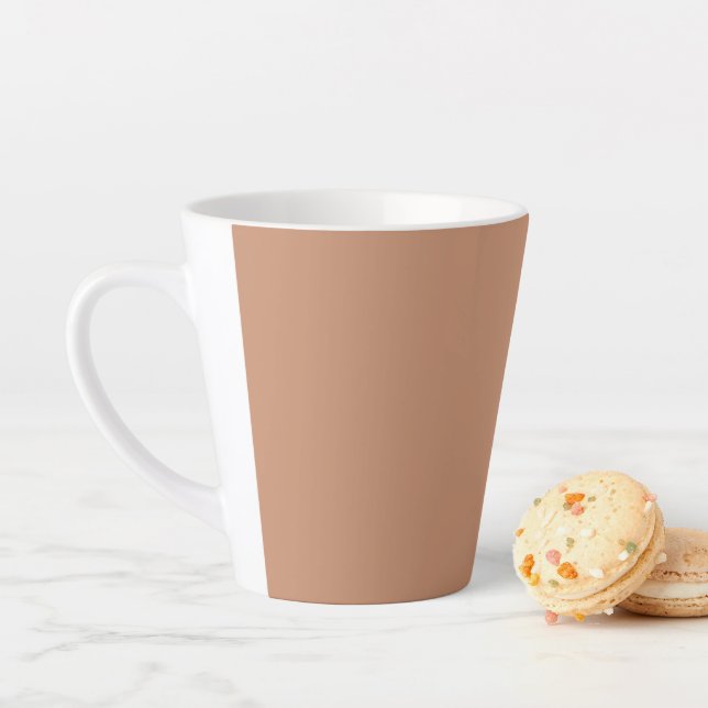 Tasse Latte Laiton Antique (En situation)