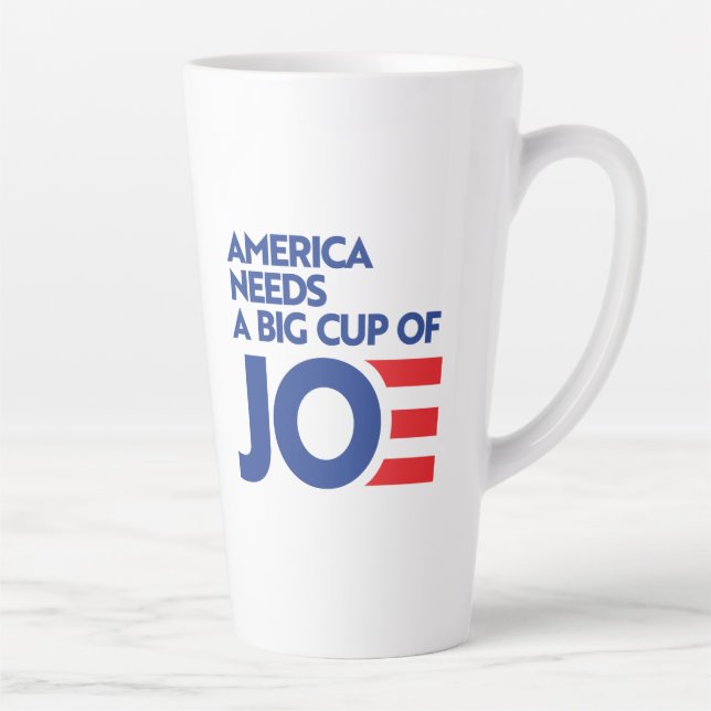 Tasse Latte L'Amérique a besoin d'une grande coupe de Joe (Droite)