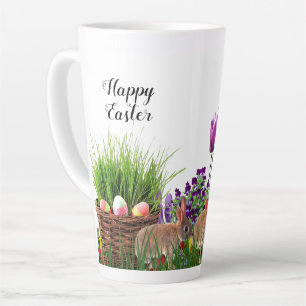 Tasse Latte Lapin de Pâques dans un jardin de tulipes Floral v