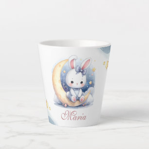 Tasse Latte lapin mignon assis sur la lune