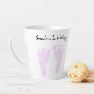 Tasse Latte Les empreintes de bébés roses Faire-part grand-mèr