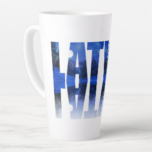 Tasse Latte Lettonie hiver nuit texte avec réflexion