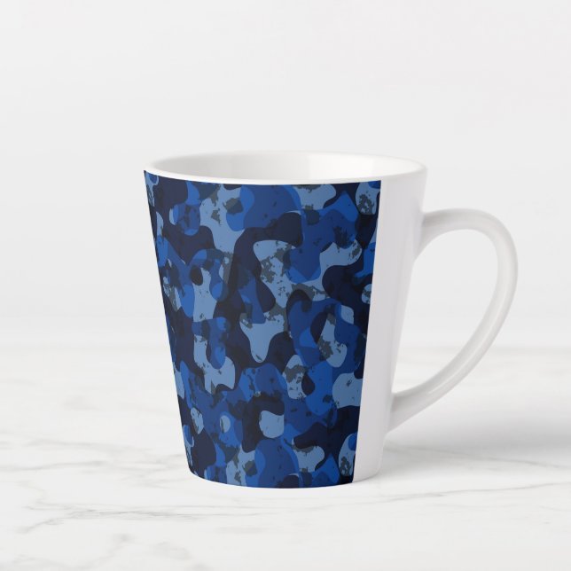 Tasse Latte light blue, dark blue, dusty blue camo abstract (Droite)