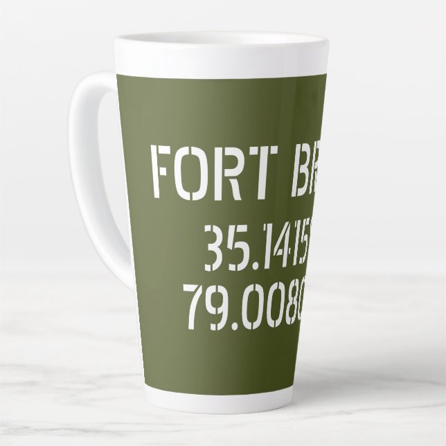 Tasse Latte Longitude de la latitude de Fort Bragg (Angle gauche)