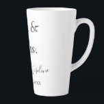 Tasse Latte M. et Mme ajoutent le nom est. Date année couple m<br><div class="desc">Pour les amoureux comme nous</div>
