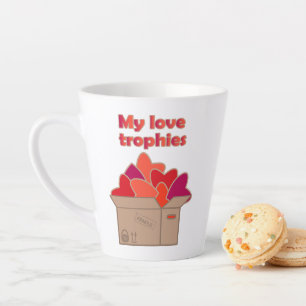 Tasse Latte Mes trophées d'amour dans une boîte pleine de cœur
