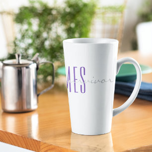 Tasse Latte Monogramme mauve Gris mou Je suis un survivant 17o