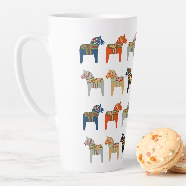 Tasse Latte Motif d'art populaire suédois Dala Horse (En situation)