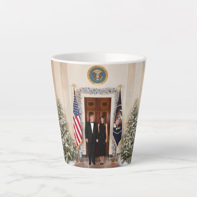 Tasse Latte Noël à la Maison Blanche Donald Trump & Melania (Devant)
