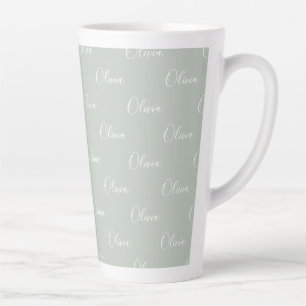 Tasse Latte Nom de script blanc personnalisé Sage Green