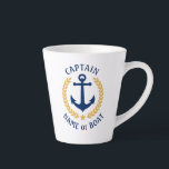 Tasse Latte Nom du bateau capitaine Ancre Gold Laurel Star<br><div class="desc">Une Mug en latte personnalisée de 12oz avec grade de capitaine ou autre titre, votre nom de bateau, votre nom de famille ou tout autre texte souhaité. Doté d'une ancre nautique conçue sur mesure, de feuilles de lauriers de style or et d'un emblème d'étoiles. Fait un grand cadeau pour toute...</div>