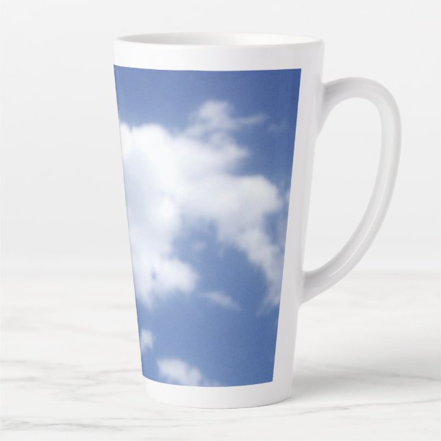 Tasse Latte nuages dans un ciel bleu (Droite)