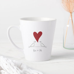 Tasse Latte Oiseaux modernes personnalisés en amour Coeur roug