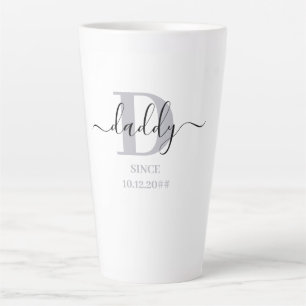 Tasse Latte Papa Élégant Script Papa Monogramme Gris d'argen