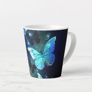 Tasse Latte Papillon de nuit voltigeant