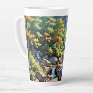 Tasse Latte Paysage de la cascade de Serene Mountain