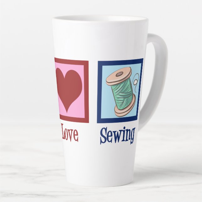 Tasse Latte Peace Love Coudre mignonne Seamstress (Angle droit)