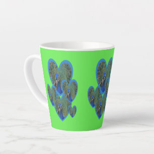 Tasse Latte Peacock Hearts Motif Cust. Musique verte en latte 