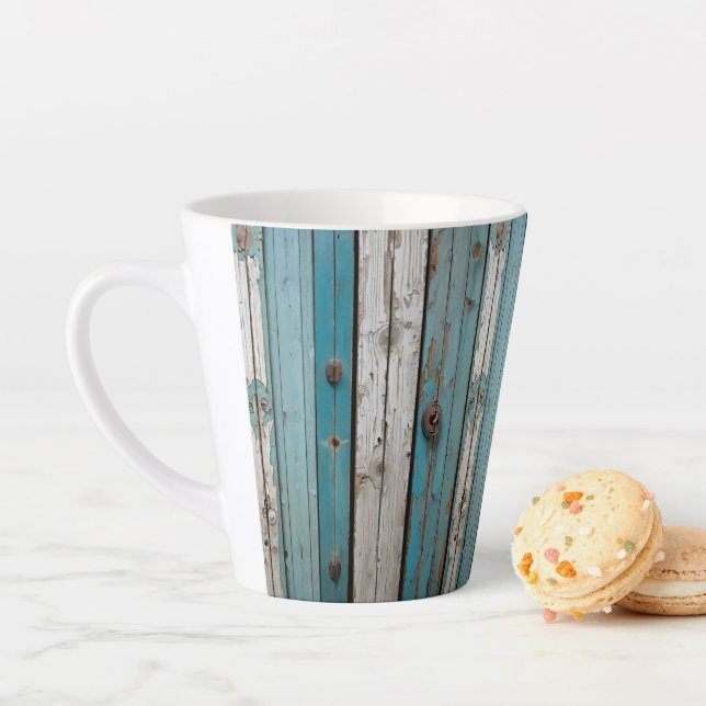 Tasse Latte Peinture bleue Peinture de clôture en bois (En situation)