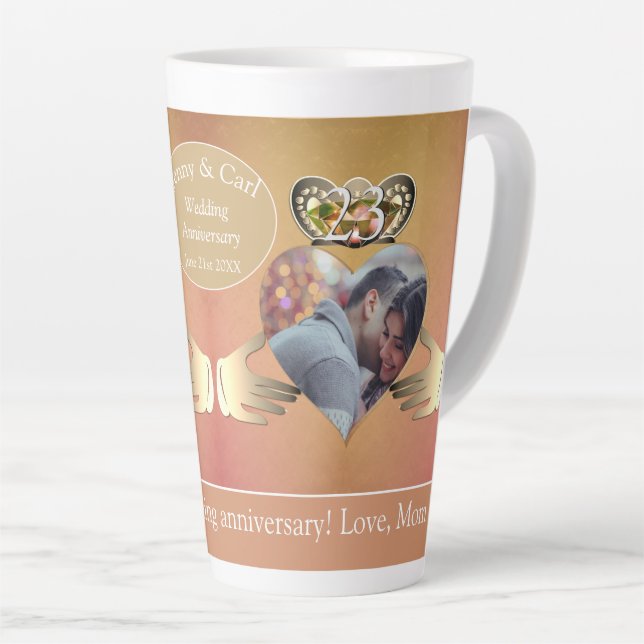 Tasse Latte Photo 23e anniversaire du Mariage Topaz Claddagh L (Angle droit)