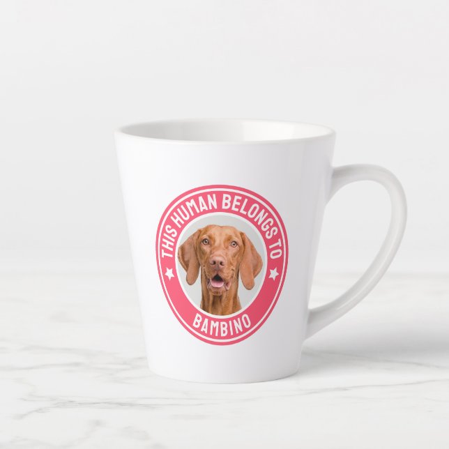 Tasse Latte Photo personnalisée Cette personne appartient au n (Droite)