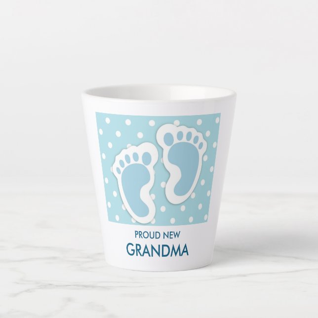 Tasse Latte Pieds Bébé Bleu Cute - Grand-mère Fière (Devant)
