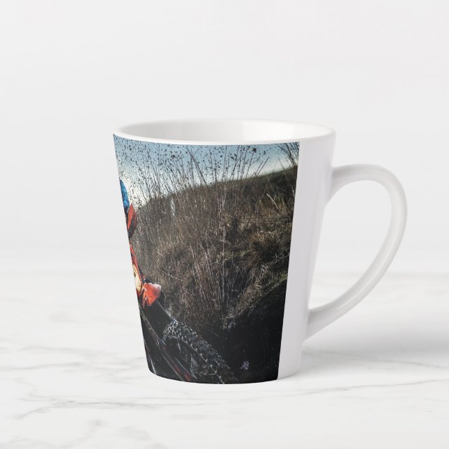 Tasse Latte Pilote de vélo droit jetez l'oreiller (Droite)