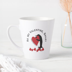 Tasse Latte Pingouin drôle mignon et coeur rouge Valentine