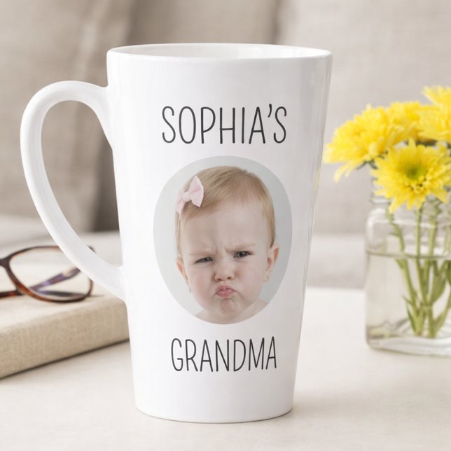 Tasse Latte Portrait de bébé adorable 'Mon préféré de grand-pa (Personalized Grandma Latte Mug with Baby Photo Custom Gift)