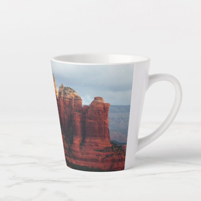 Tasse Latte Pot de café nuageux Rock à Sedona Arizona (Droite)