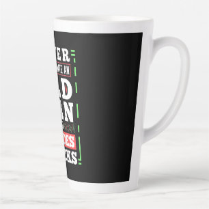 Tasse Latte Pouvoir D'Investisseur D'Un Vieux Homme Qui Traite