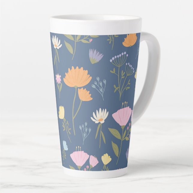 Tasse Latte Prairie colorée sur fond bleu (Angle droit)