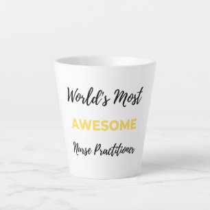 Tasse Latte Praticien en soins infirmiers le plus génial au mo