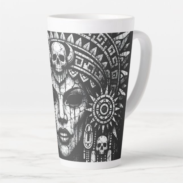 Tasse Latte Prêtresse Couronnée d'un Crâne — par BurnsInHell (Angle droit)