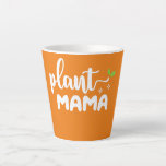 Tasse Latte Projette Mama Plant Lover Garden Lover<br><div class="desc">Prépare le poison de Mama Plant Lover Garden. Parfait pour papa,  maman,  papa,  men,  women,  friend et family members on Thanksgiving Day,  Christmas Day,  Mothers Day,  Fathers Day,  4th of July,  1776 Independent Day,  Vétérans Day,  Halloween Day,  Patrick's Day</div>