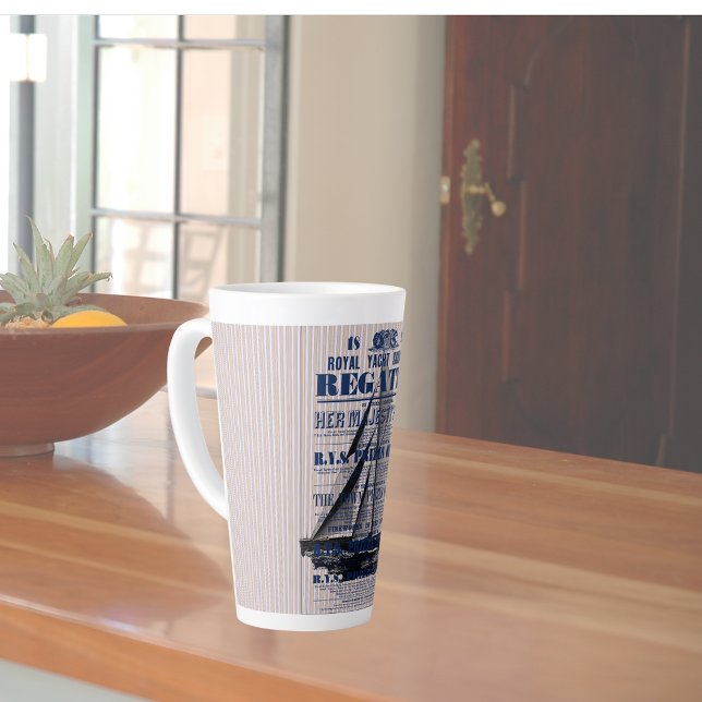 Tasse Latte Publicité vintage Yacht Regatta (Créateur téléchargé)