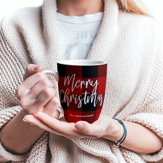 Tasse Latte Red Buffalo Plaid & Joyeux Noël |Nom personnel (Créateur téléchargé)