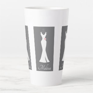 Tasse Latte Robe blanche élégante sur gris - Conception simple