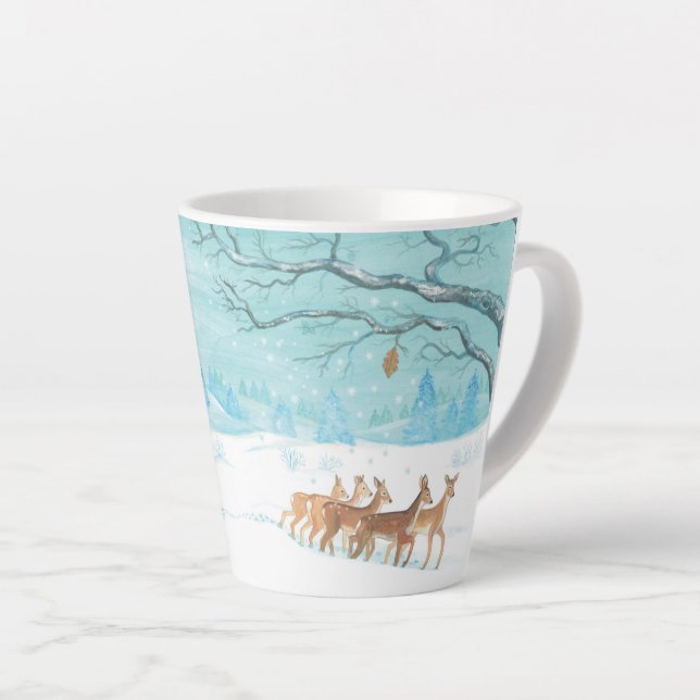 Tasse Latte Roe Deer hiver paysage de forêt enneigée (Angle droit)