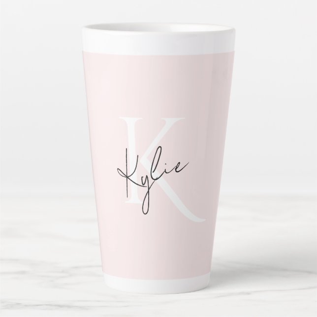 Tasse Latte Rose Blush moderne Nom du monogramme personnalisé  (Devant)