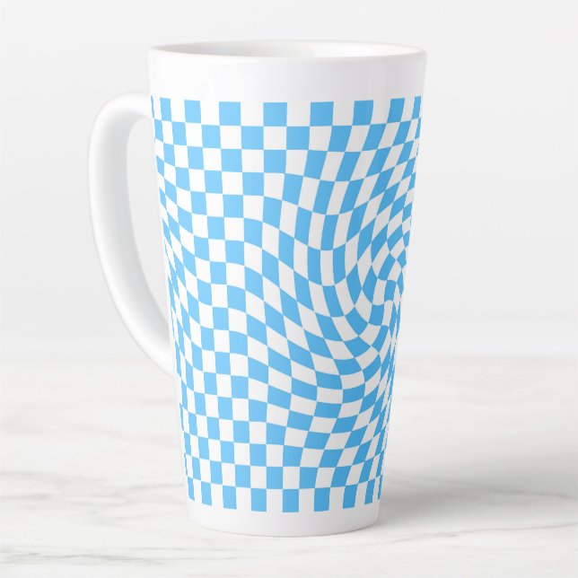 Tasse Latte Style Warped À damiers Motif Bleu & Blanc (Angle gauche)