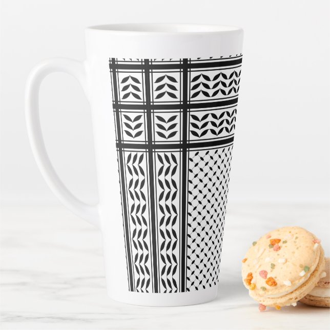 Tasse Latte Symbole Keffiyeh de la Palestine Motif de résistan (En situation)