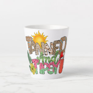Tasse Latte Tannée et Tipsy   Fun Summer Party Design