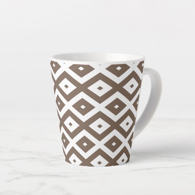 Tasse Latte Taupe brown and white diamond pattern (Angle droit)