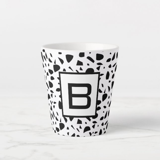 Tasse Latte Terrazzo noir blanc motif monogramme initial (Devant)