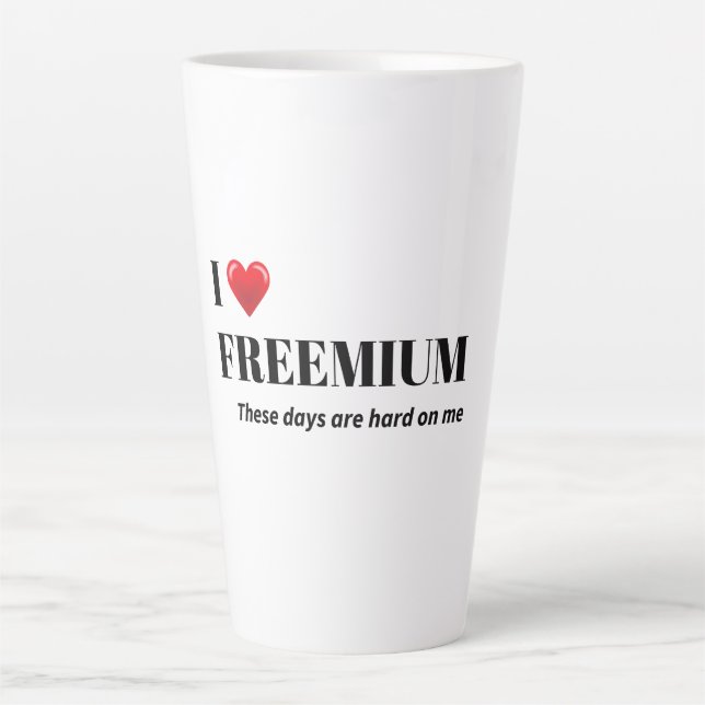 Tasse Latte The "Life on a Budget" adulting is hard humour  (Devant)