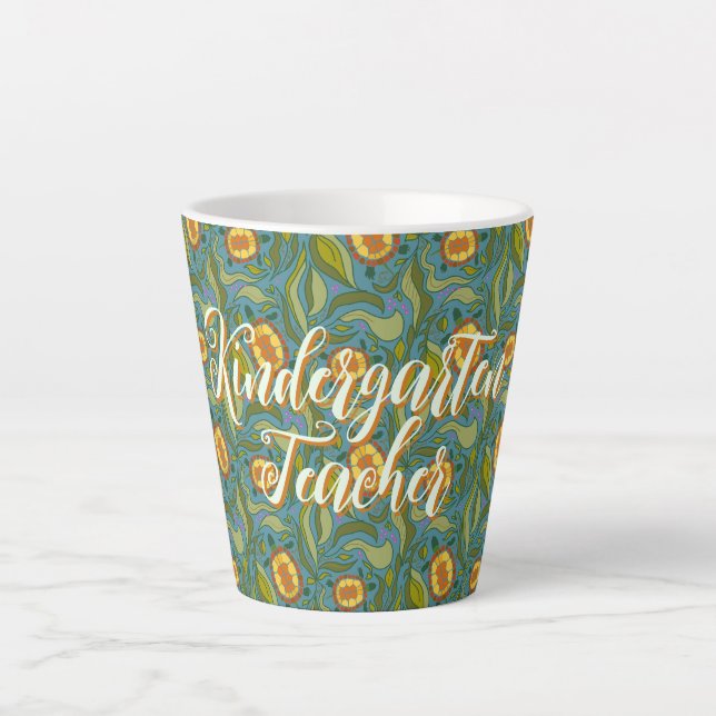 Tasse Latte Tortues d'enseignant de maternelle dans les feuill (Devant)