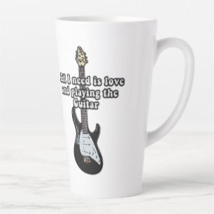 Tasse Latte Tout ce dont j'ai besoin, c'est d'amour et de joue