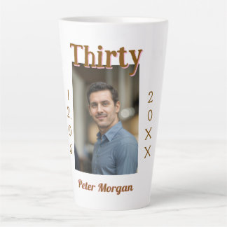 Tasse Latte trente photo d'anniversaire marron homme date styl