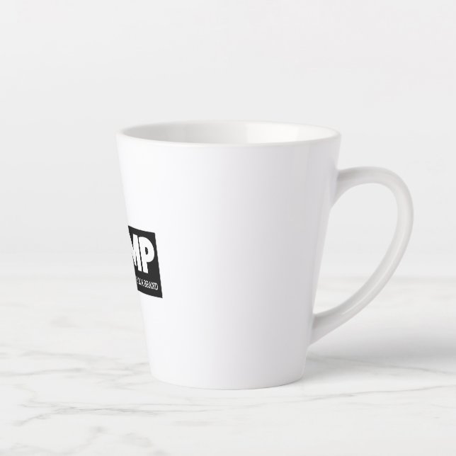 TASSE LATTE TRUMP - JE NE SUIS PAS POLITICAINE, JE SUIS UNE MA (Droite)